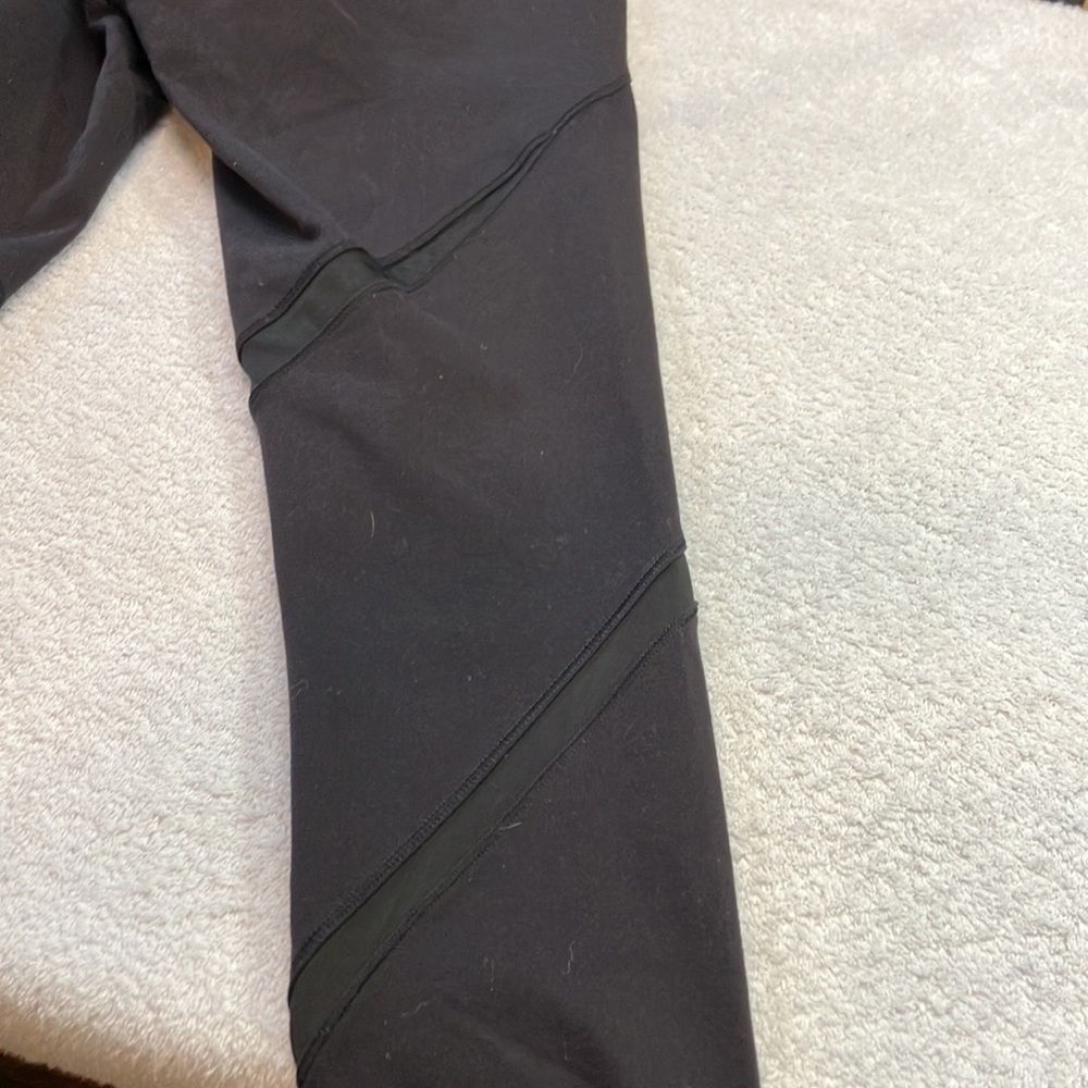 Lululemon black cropped leggings - Picture 7 of 11